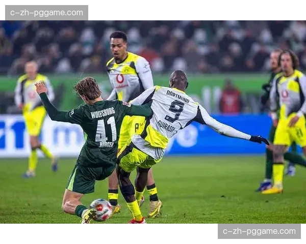 多特蒙德客场绝杀沃尔夫斯堡 五连胜紧追拜仁争冠白热化